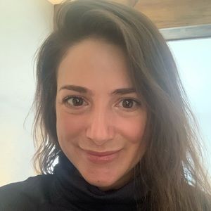 Meet your Posher, Laura